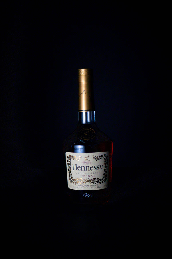 Hennessy Cognac 'VS' 700ml-Heritage Wine Store Perth CBD Bottleshop